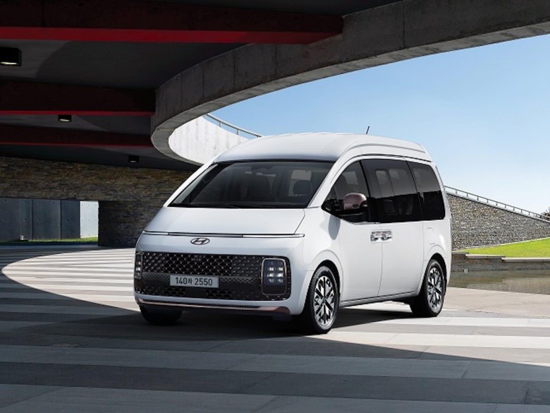 Hyundai staria lounge 2021