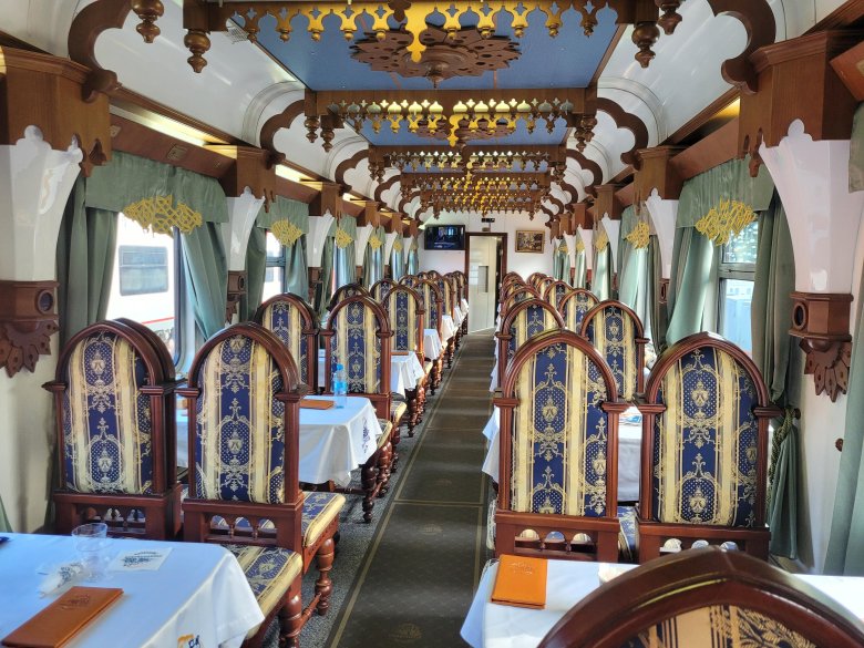 Ретро поезд сортавала рускеальский экспресс