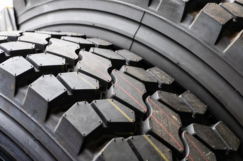 Грузовая шина 315