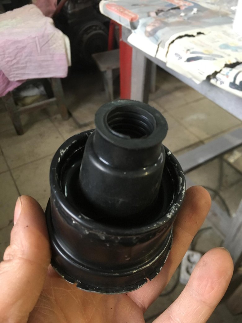 Пыльник кардана