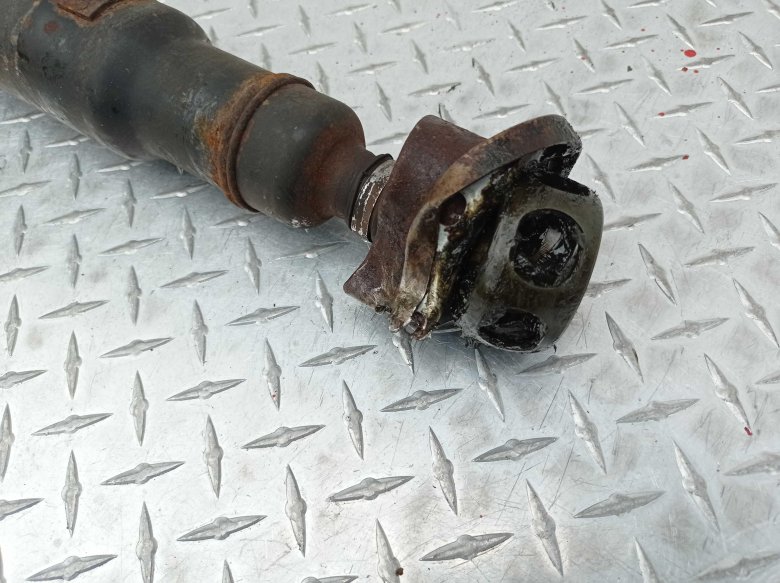 Карданный вал suzuki grand vitara