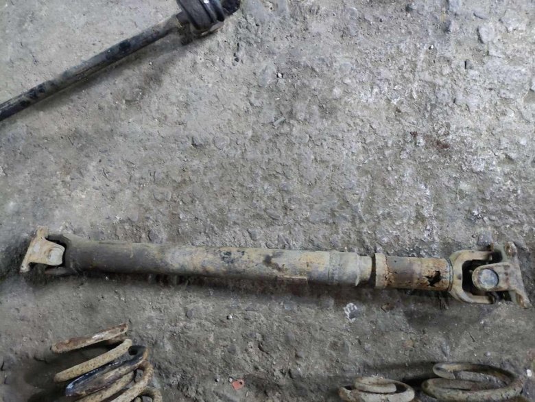 Передний кардан