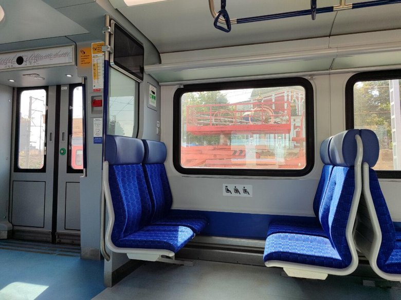 Электропоезд иволга