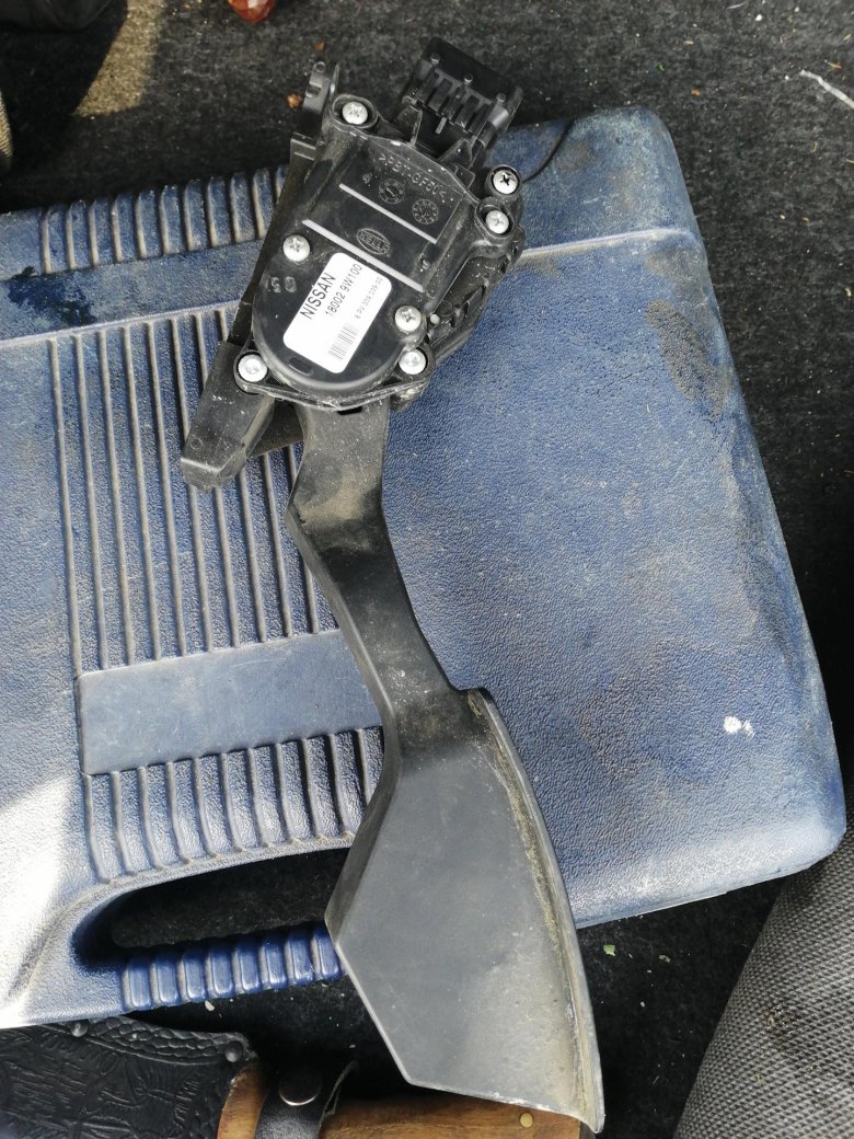 Педаль газа электронная