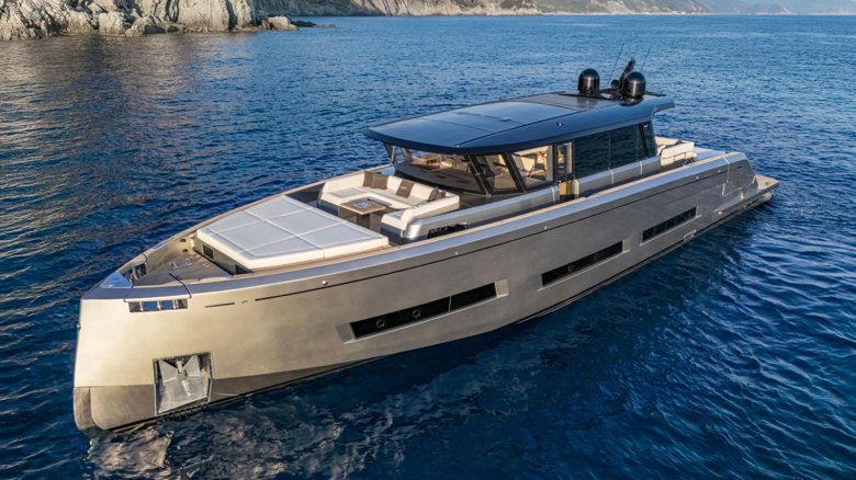 Extra yachts 96 triplex