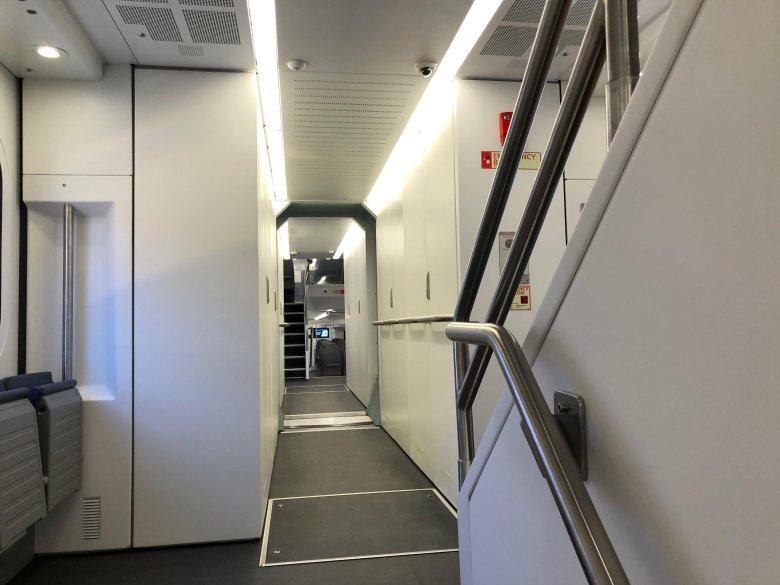 Двухэтажный поезд штадлер