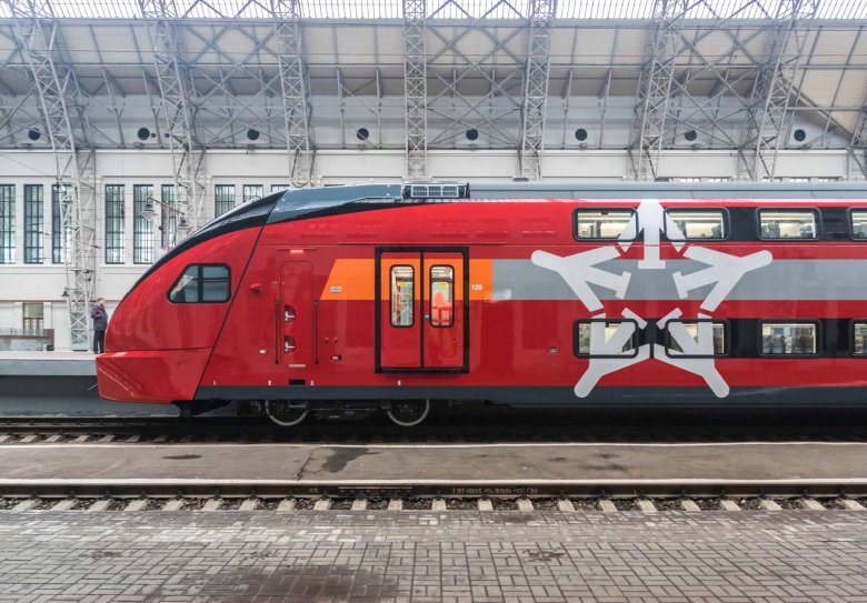 Поезд ласточка аэроэкспресс