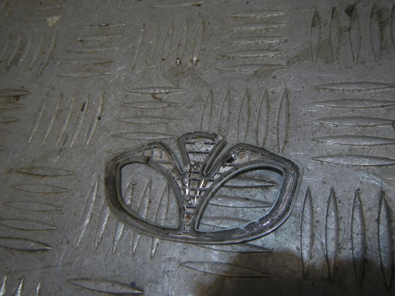 Дэу нексия значок