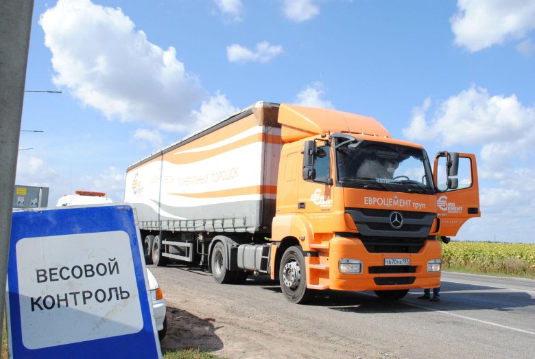 Мерседес актрос