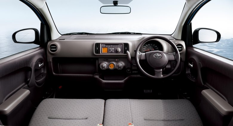 Тойота пассо 2014 салон