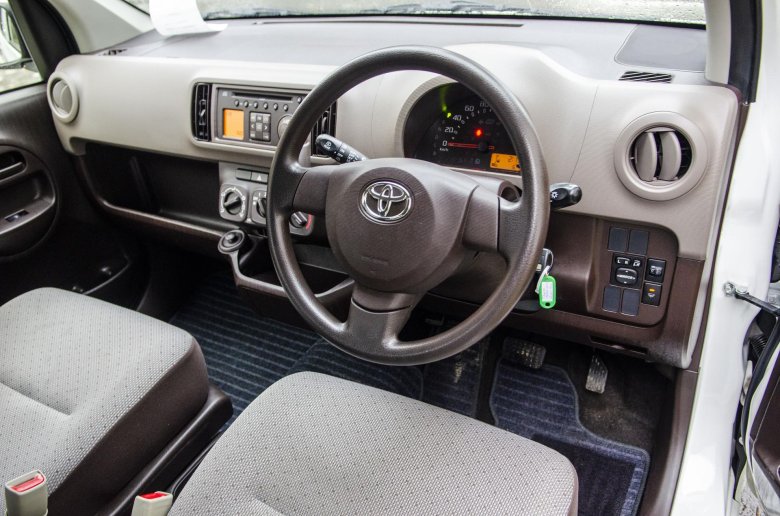 Тойота пассо 2004