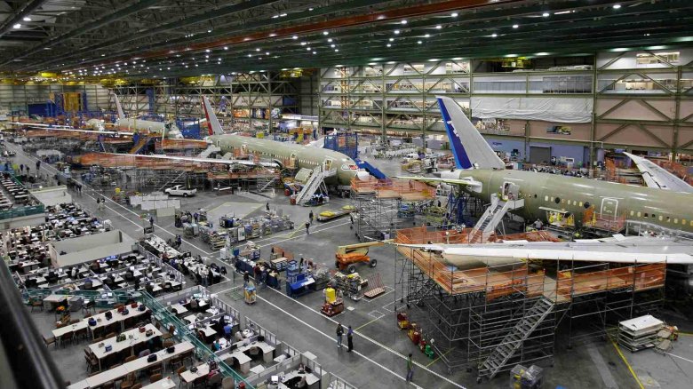 Сборка самолета