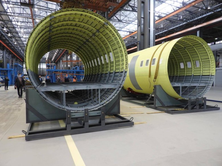 Шпангоуты фюзеляжа суперджет-100