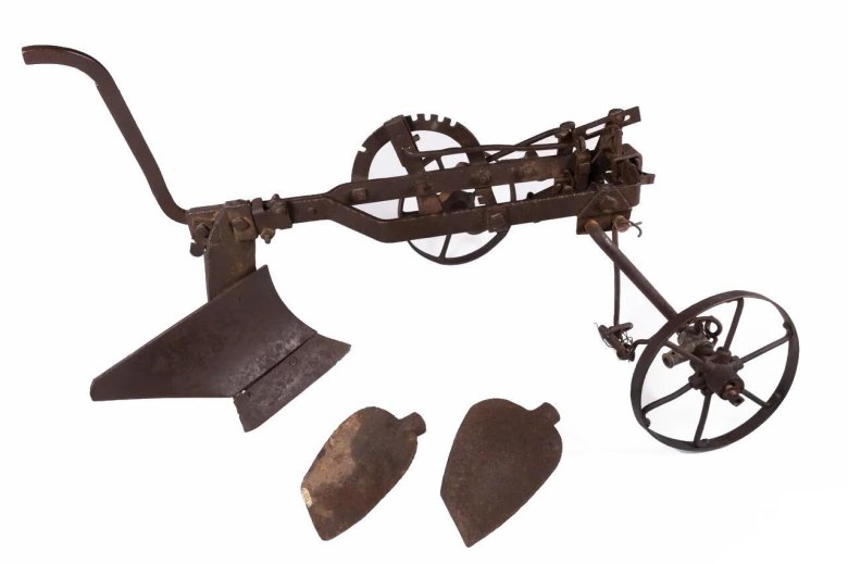 Конный плуг орловский однолемешный