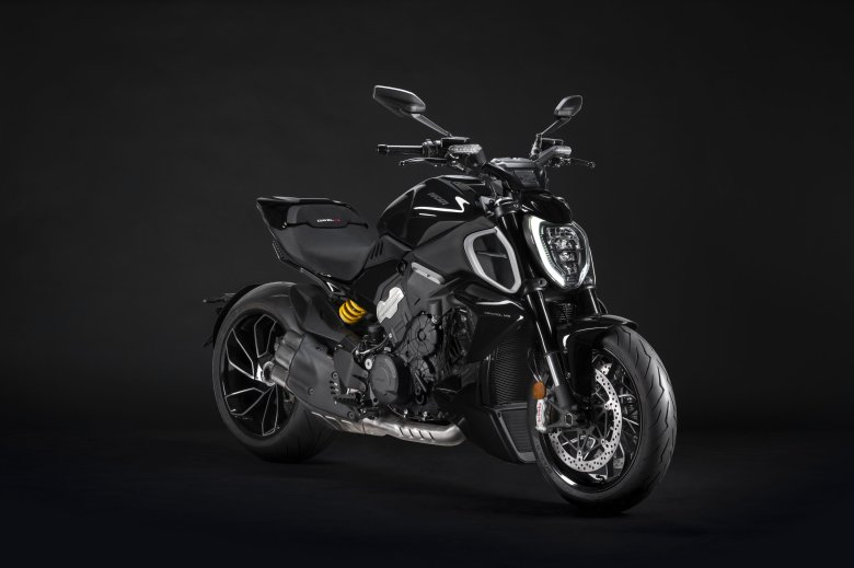 Ducati diavel bike