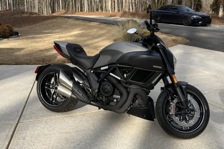 Ducati x diavel