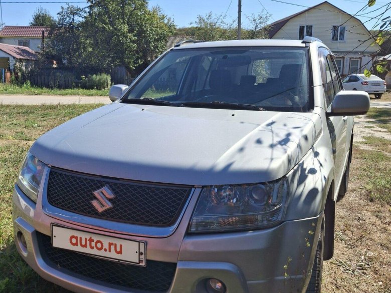 Suzuki grand vitara 2011