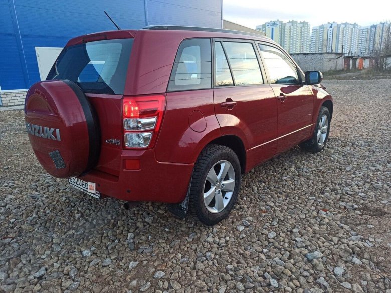 Suzuki grand vitara 2012