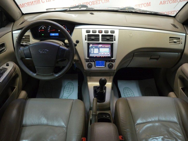 Chery fora 2007 салон