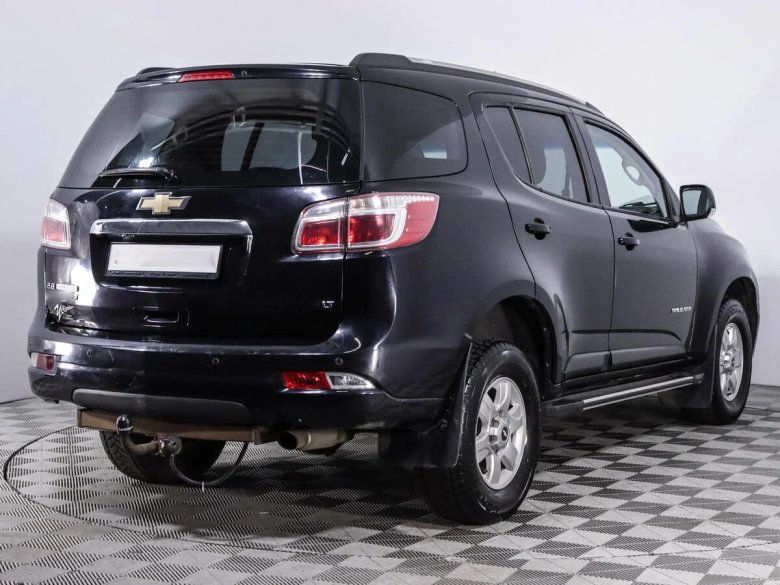 Chevrolet trailblazer 2 поколение