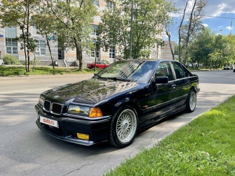 БМВ 325i 1999 год