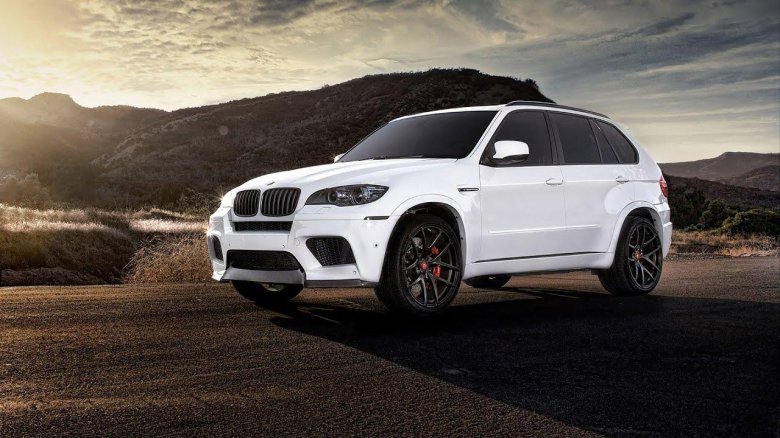 White BMW x5m