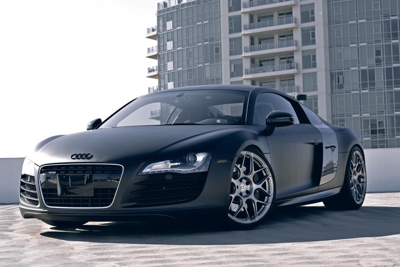 Ауди спорткар r8