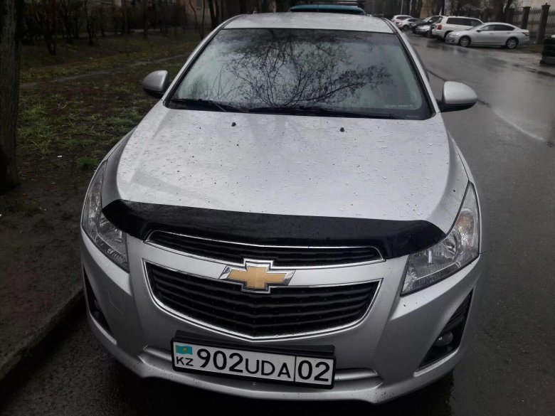 Дефлектор капота Шевроле Круз