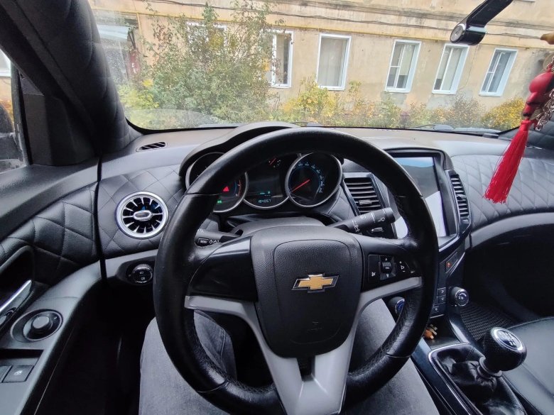 Козырек воздуховода Шевроле Круз