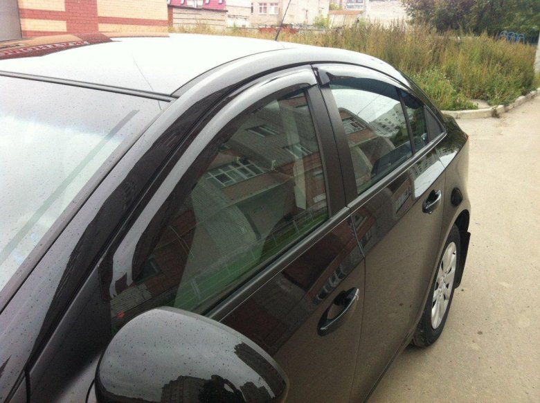 Дефлекторы окон Chevrolet Cruze седан