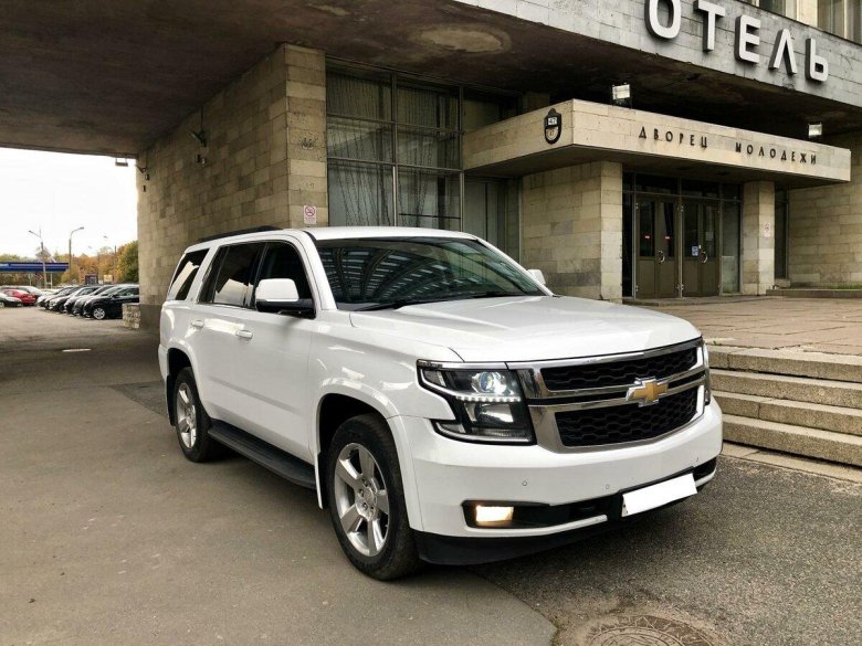 Chevrolet Tahoe белый