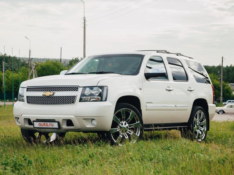 Chevrolet Tahoe белый