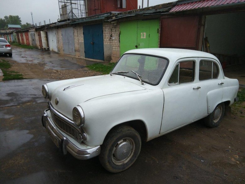 Москвич 402 белый