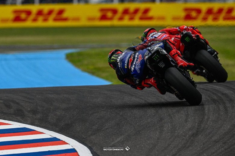 Мотоцикл для гонок