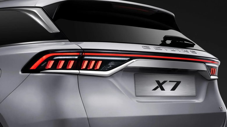 BAIC x7
