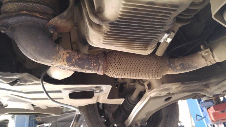 Система выхлопа Шевроле Лачетти 1.4 седан