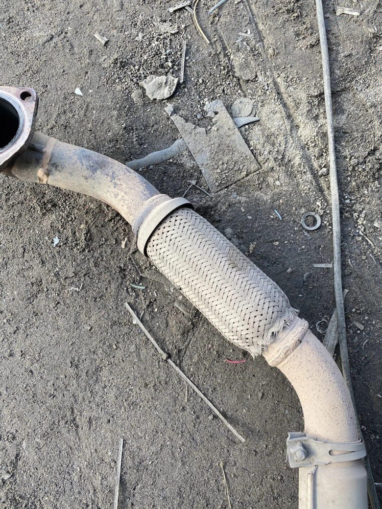 Выхлопная труба Шевроле Лачетти