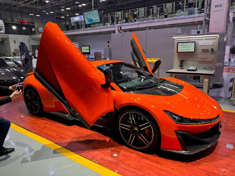 Китайский спорткар