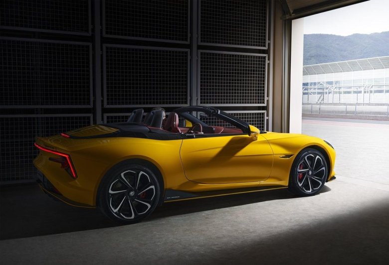 Электрический кабриолет