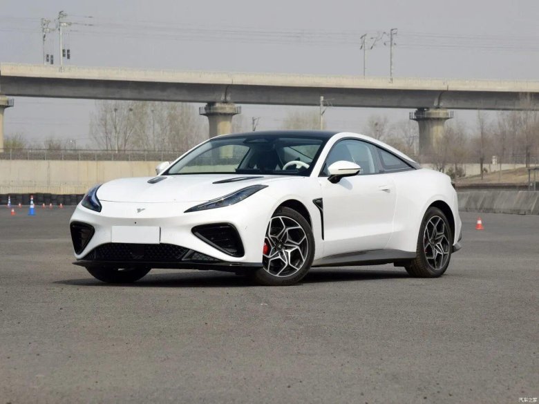 Neta gt электромобиль