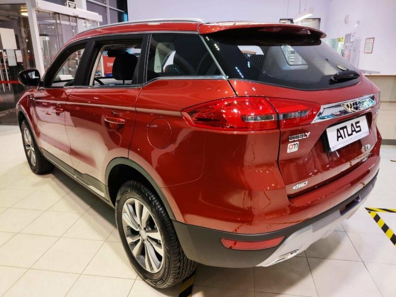 Новый Geely Atlas 2021