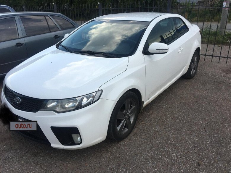 Kia Cerato белая 2011