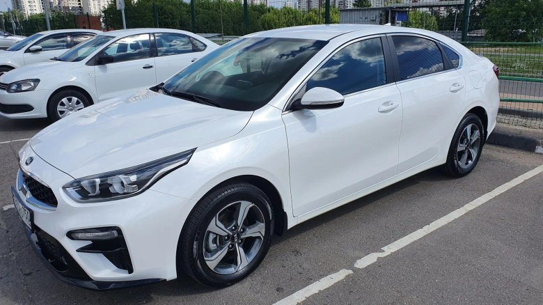 Kia Cerato 2022 белая