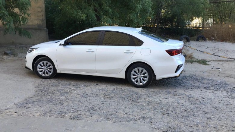 Киа Серато 4 белый