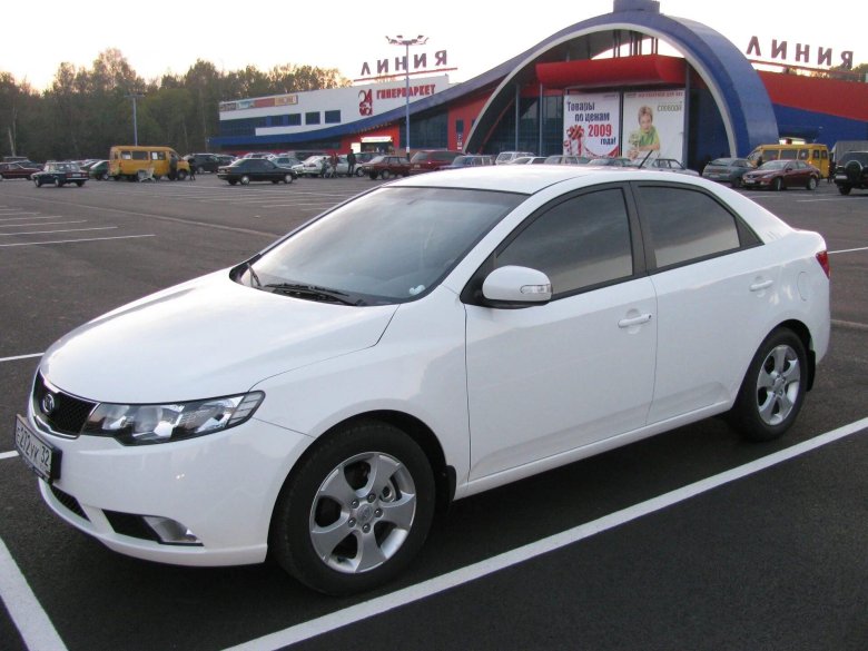 Киа Серато 2 белая