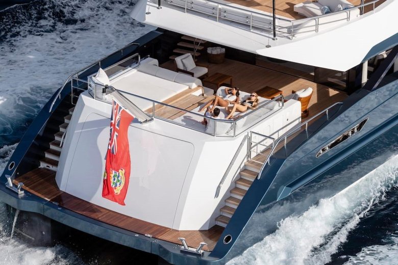 Яхта Heesen Triton