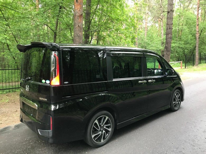 Honda Stepwgn spada 2015