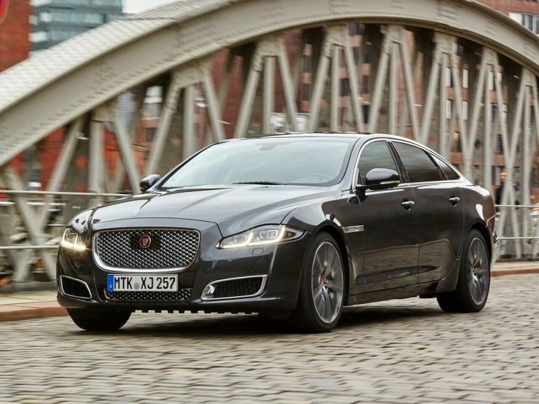 Ягуар машина XJ