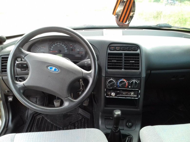 ВАЗ 2112 2008 салон