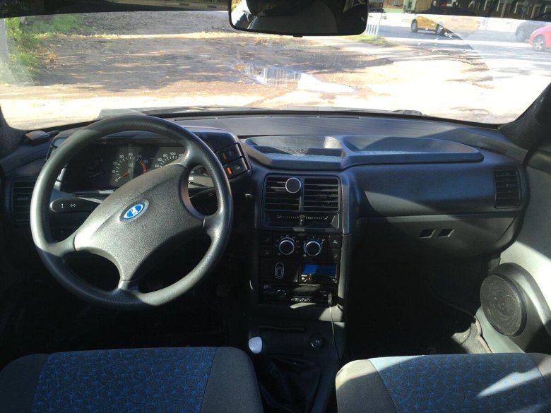 ВАЗ 2112 2006 салон